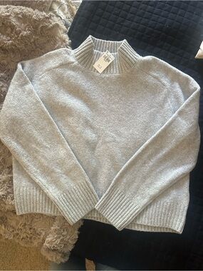 Abercrombie & Fitch Light Gray Mock Neck Sweater